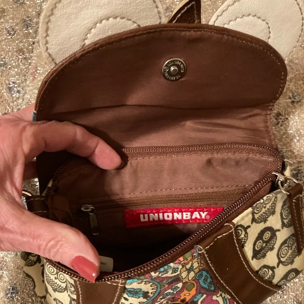 Owl Wristlet. Darling - Picture 3 of 6